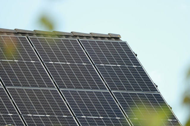 solární panely na domě